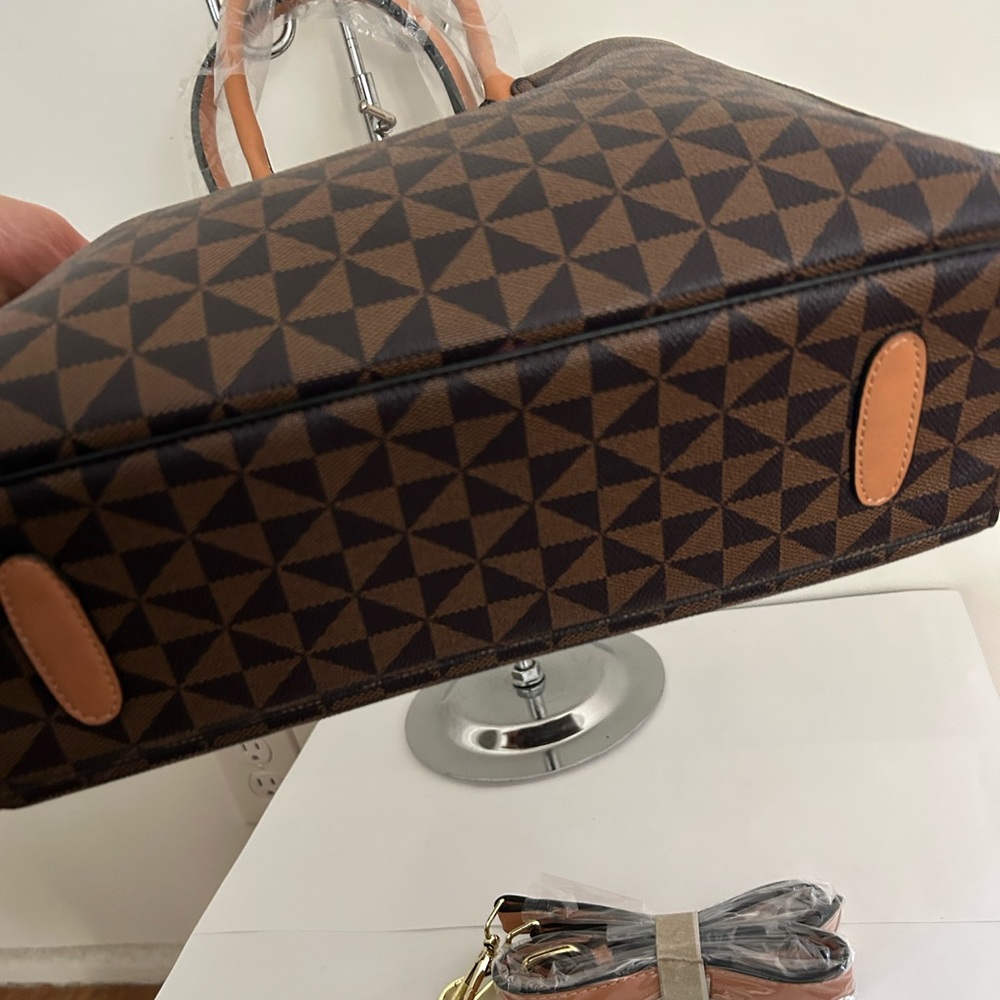 Shoulder bag - Picture 4 of 7